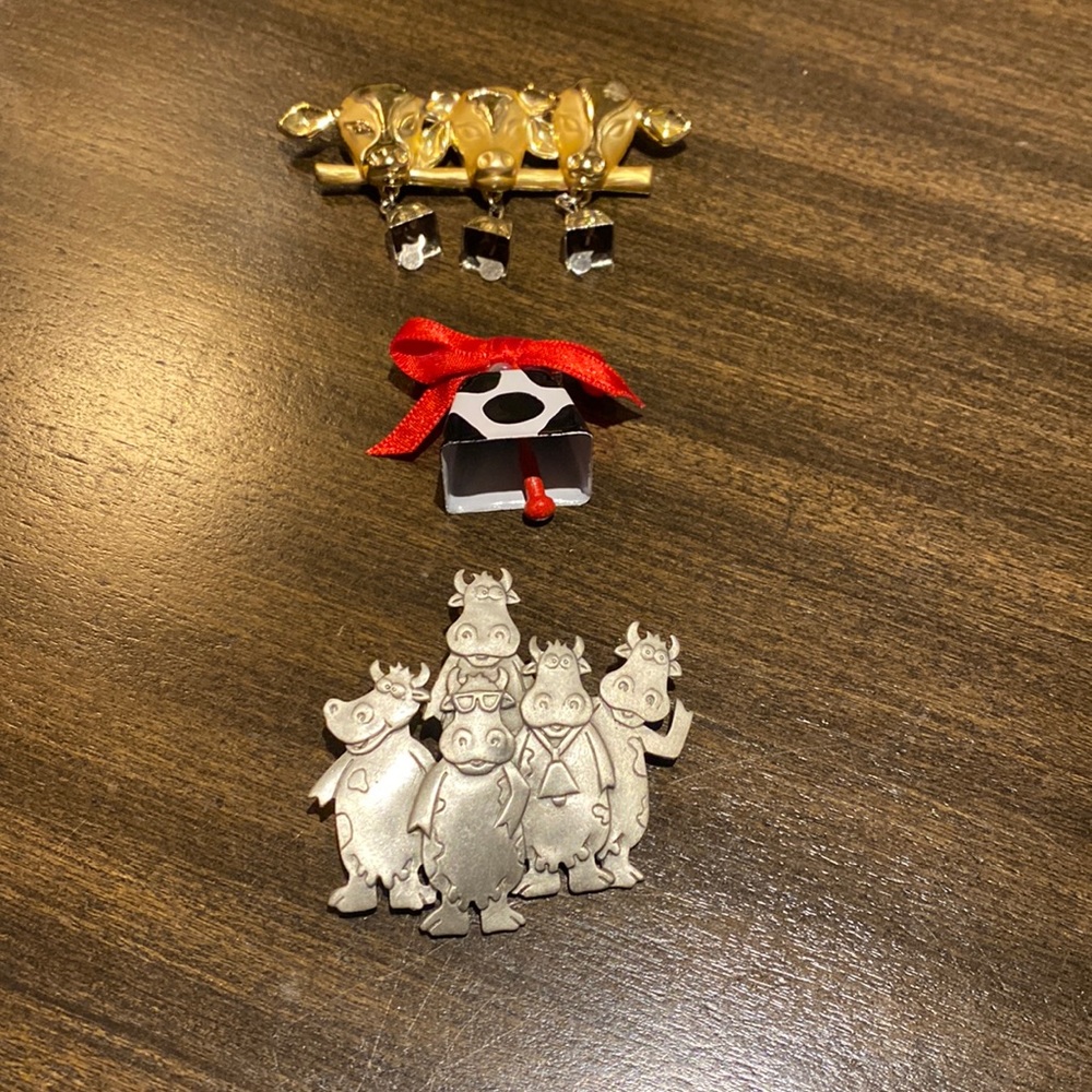 Set of 3 Cow pins